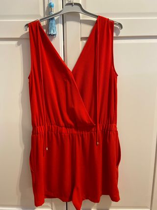 Mono rojo de Zara