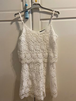 Mono de encaje Zara