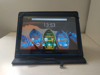 Funda de tablet con teclado Evitta