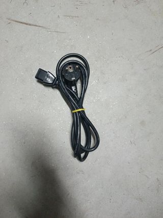 10 cables de alimentación 