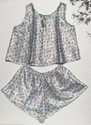 Pijama de verano, satinado.