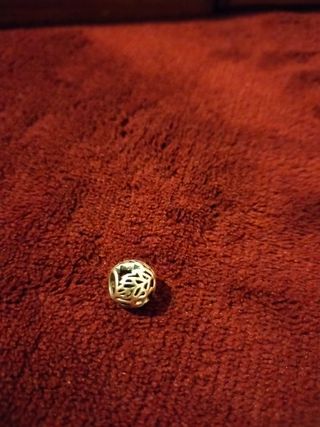 Charm openwork foglia originale Pandora