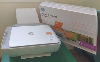 Nueva. Impresora Multifunción HPDeskJet 2720e