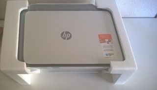 Nueva. Impresora Multifunción HPDeskJet 2720e