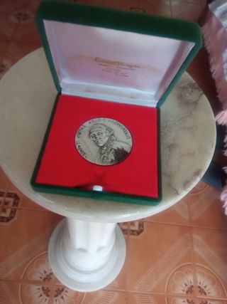 MEDALLA PLATA JORGE JUAN Y SANTACILIA