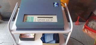 2 mesas 1 de centro de comedor 1auxiliar