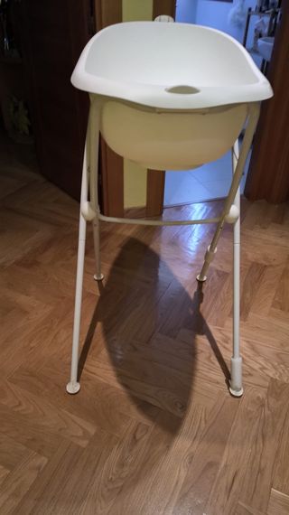 Bañera con patas bebe