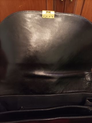 Bolso cuero negro