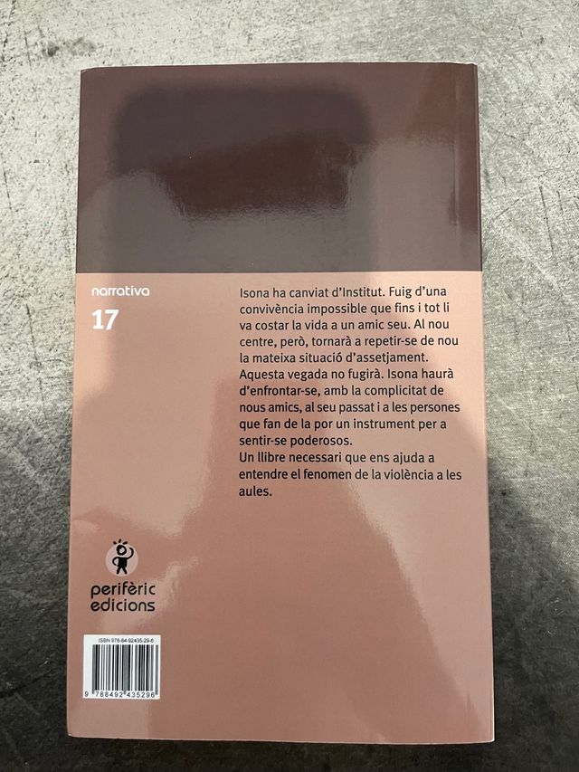Libro la mosca en catalán
