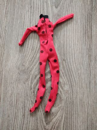 Lote ropa miraculous ladybug y cat noir