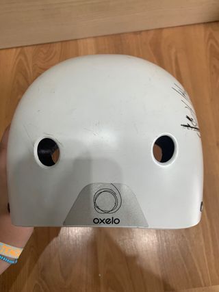 Patines de rudeas en línea, protecciones y casco