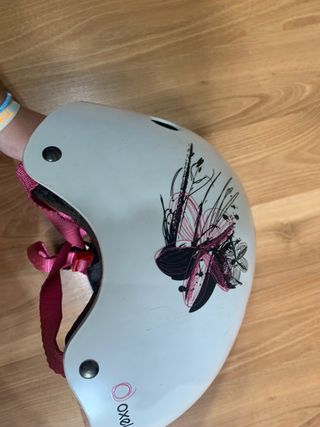 Patines de rudeas en línea, protecciones y casco