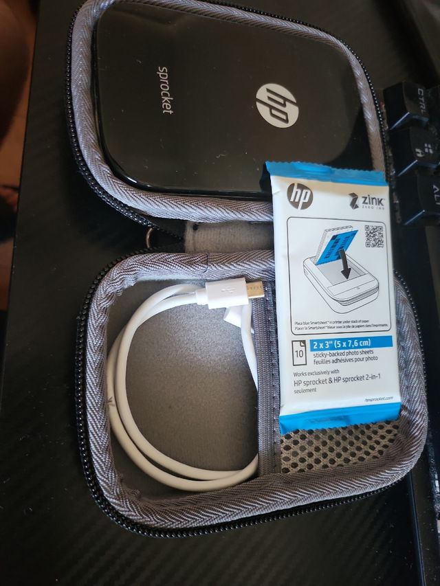 HP - Sprocket 100- Smartphone Printer 