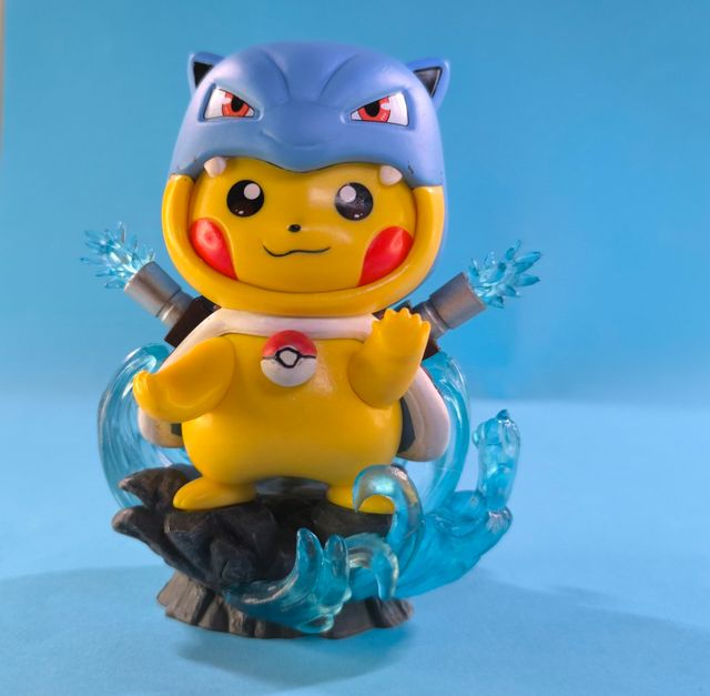 PIKACHU DISFRAZADO DE BLASTOISE