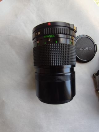 Cámara Canon AT-1, objetivos y complementos.