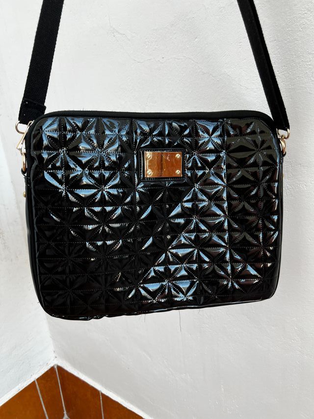 Bela caixa para computador portátil preta