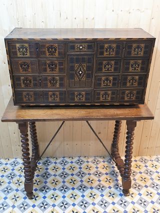 BARGUEÑO S.XIX EN MARQUETERIA