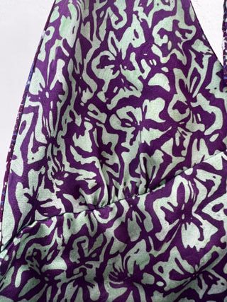 Moderno top reversible muy veraniego