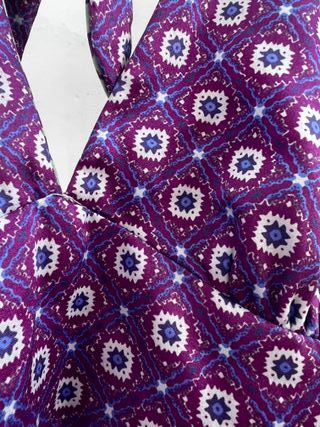 Moderno top reversible muy veraniego