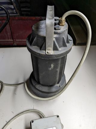 BOMBA AGUA SUMERGIBLE VENETO DRENO 200T