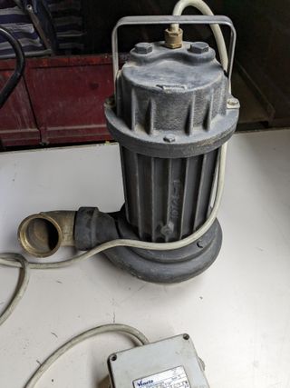 BOMBA AGUA SUMERGIBLE VENETO DRENO 200T