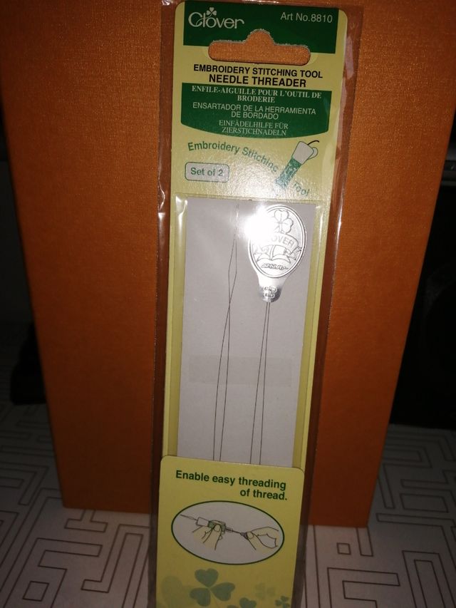 clover ensartador de la herramienta de bordado