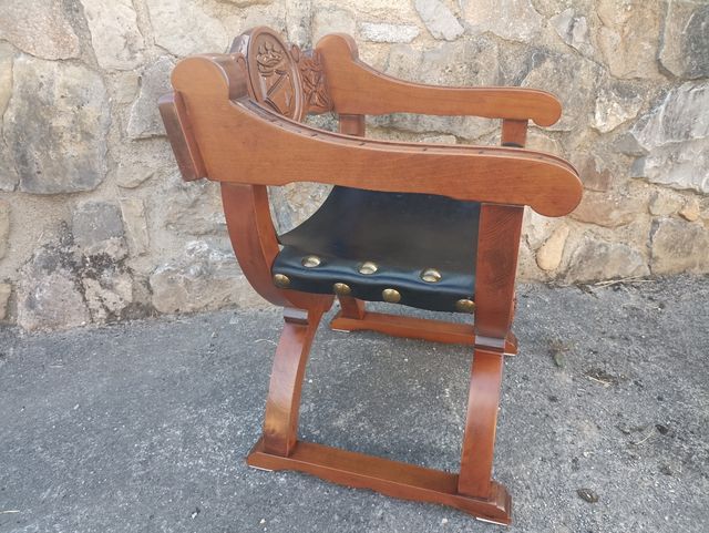 SILLÓN MEDIEVAL ( JAMUGA )