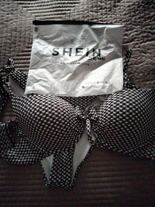 bikini mujer cuadros Vichy blanco y negro. Talla L