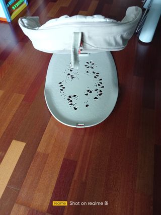 Minicuna más hamaquita marca Stokke