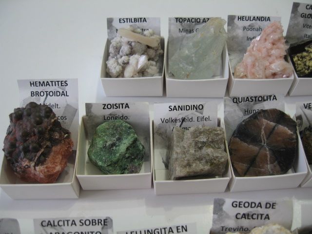 Minerales de coleccion. Gran calidad. Cajas 4x4
