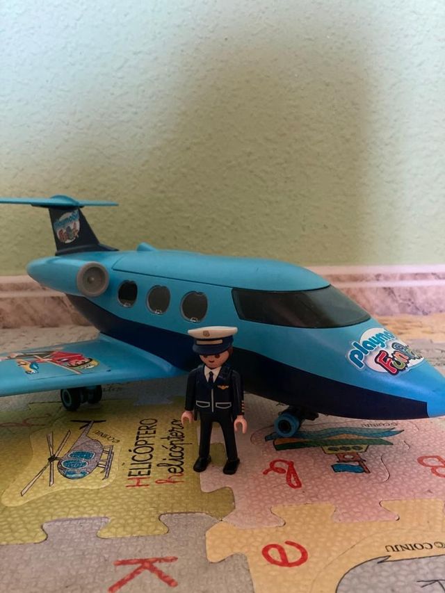 Aeropuerto y avión Playmobil