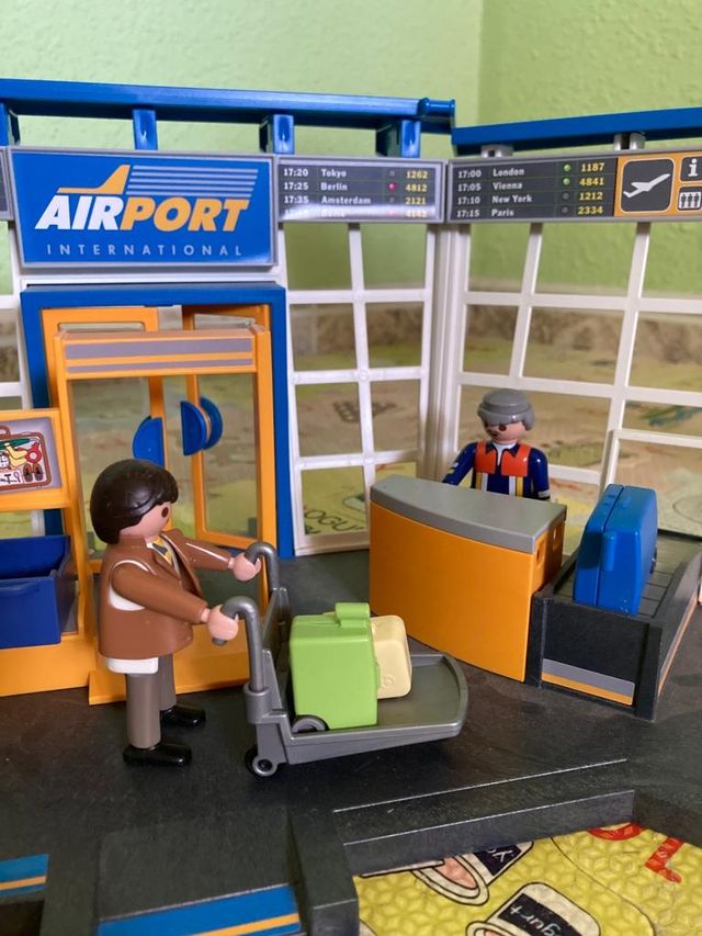 Aeropuerto y avión Playmobil