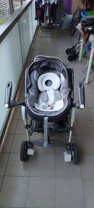 Carro de bebé Chico Trío Living