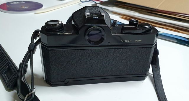 Camara clasica Nikon Nikkormat FT2