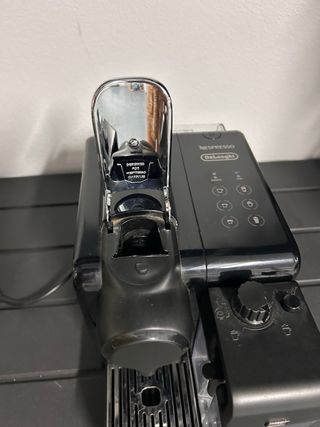 Cafetera Nespresso cápsulas Delonghi latissima