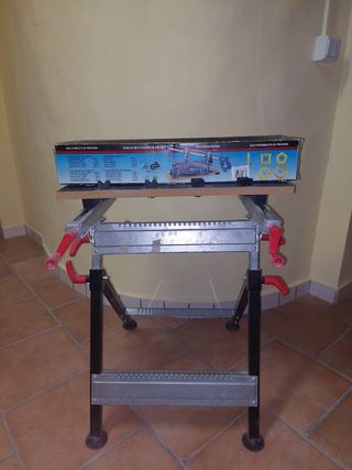 Banco y caja cortaingletes de precisión 