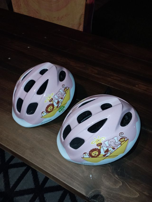 cascos para niña. 5€ cada uno