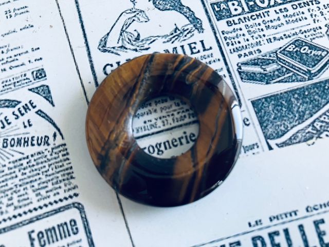 Colgante Piedra OJO DE TIGRE 3 Centímetros