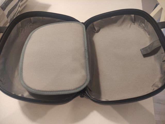 Maletín maquillaje color gris