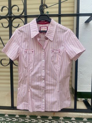 Camisa de rayas de Bershka 