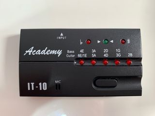 GUITARRA ELECTRICA + amplificador + afinador.