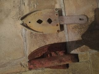 Plancha hierro  y reposado muy antigua