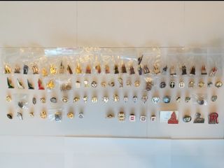 Colección de 81 pins cofrades Semana Santa Úbeda