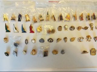 Colección de 81 pins cofrades Semana Santa Úbeda