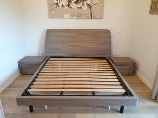 Letto matrimoniale + comodini