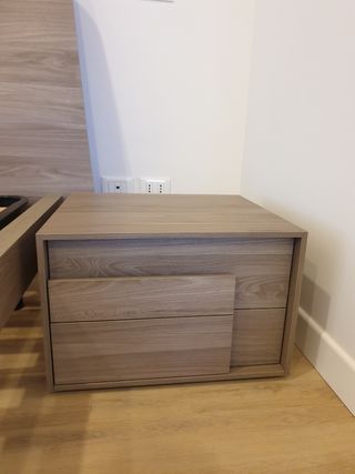 Letto matrimoniale + comodini