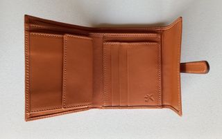 Cartera de piel marrón 