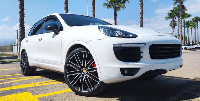 Porsche Cayenne 2015