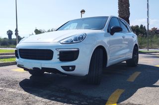 Porsche Cayenne 2015