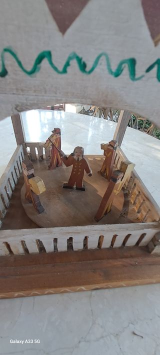 juguetes de madera antiguos de 2 norias pintados